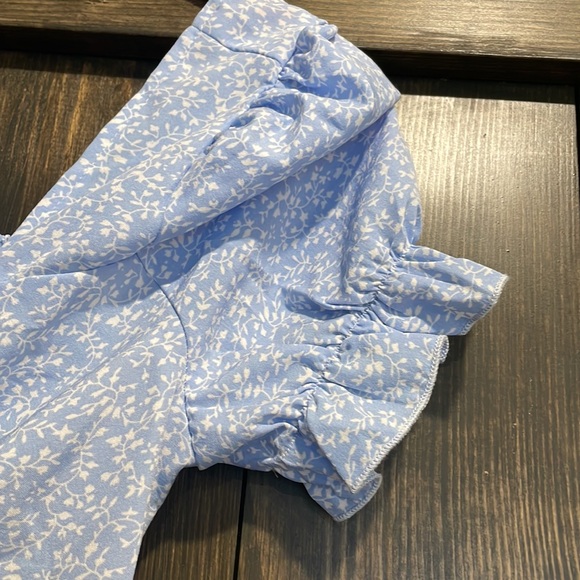 Shein top - Picture 3 of 4